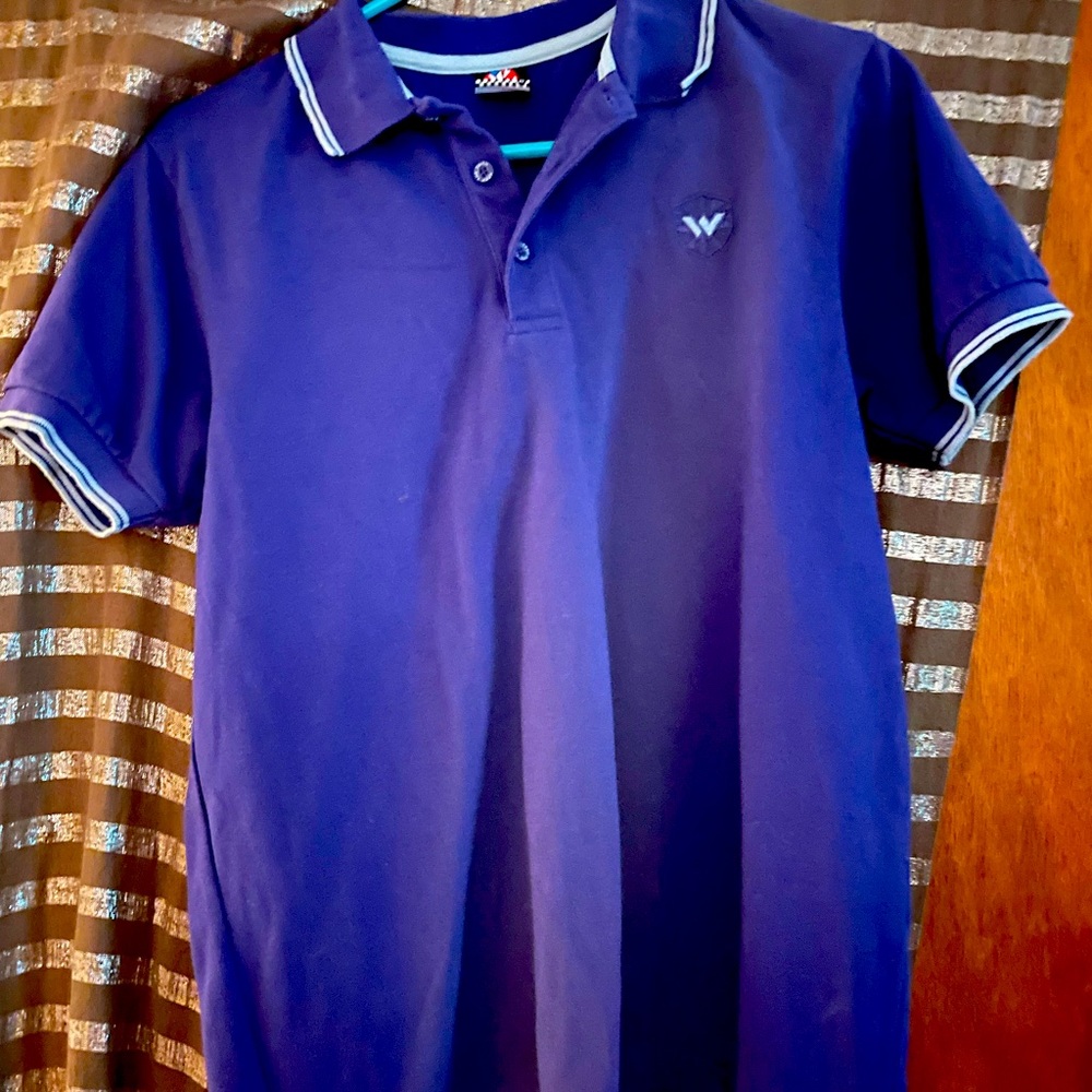 W collared shirt (oi!)